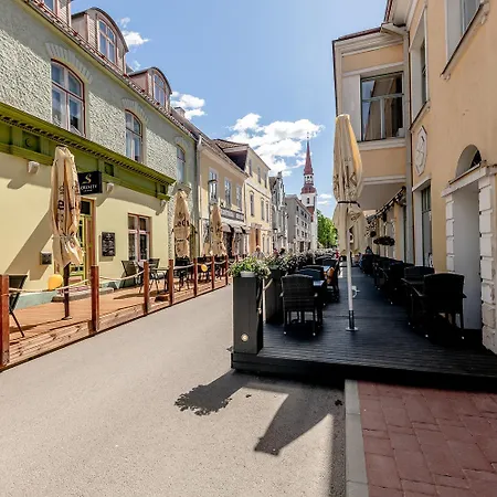 Old Town Free Parking Апартаменты
